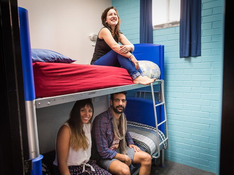 Blue Galah International Backpackers Hostel - Who Is Search 22