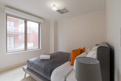 One Bedroom In Adelaideâ€™s East End FREE WIFI*Netflix*Parking - Bet 4u 9