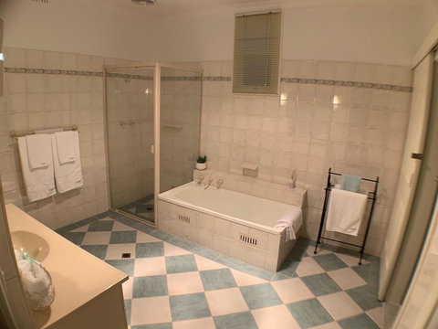 On Gilbert - Who Is Search 9