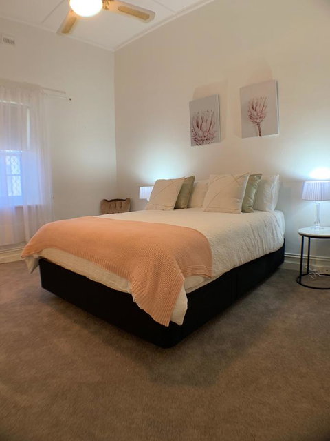 On Gilbert - Who Is Search 7