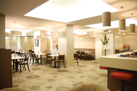 South Terrace Motel - Who Is Search 10