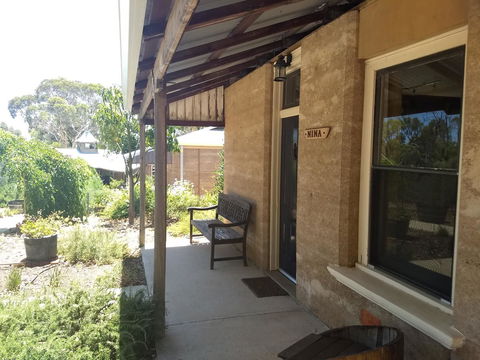 Hotham Ridge Winery And Cottages - DBD 7