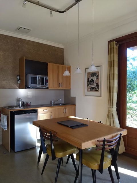 Hotham Ridge Winery And Cottages - DBD 3