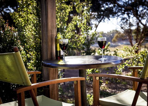 Hotham Ridge Winery And Cottages - DBD 25