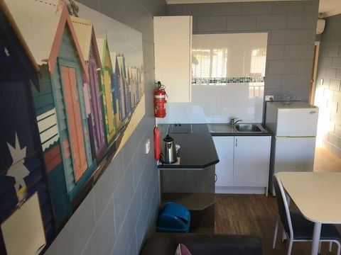 Esperance Central Accommodation - Lawyer Find 24