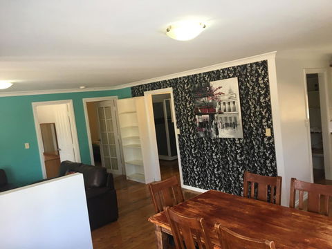 Esperance Central Accommodation - Lawyer Find 31