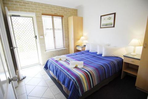 Esperance Central Accommodation - Lawyer Find 41