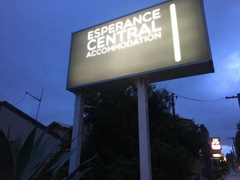 Esperance Central Accommodation - Lawyer Find 12