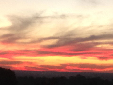 Bright & Beautiful Home On The Hills! - Bet 4u 33