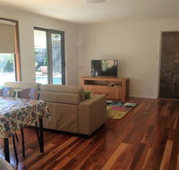 Lemon Tree Lodge - Click Find