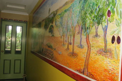 Bentwood Olive Grove Accommodation - DBD 1