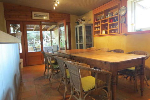 Bentwood Olive Grove Accommodation - DBD 7