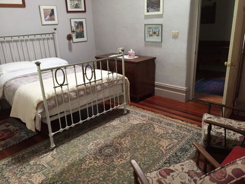 Bentwood Olive Grove Accommodation - DBD 31