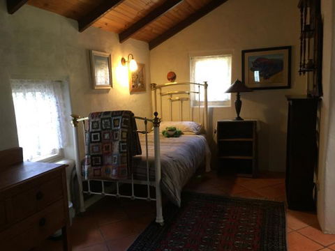 Bentwood Olive Grove Accommodation - DBD 28