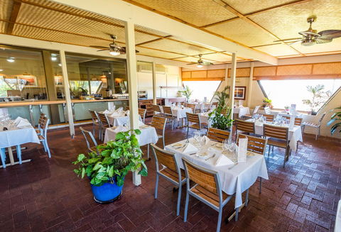 Hospitality Carnarvon, SureStay By Best Western - Lawyer Find 26
