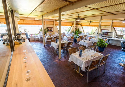 Hospitality Carnarvon, SureStay By Best Western - Lawyer Find 20