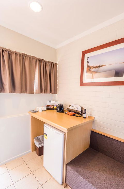 Hospitality Carnarvon, SureStay By Best Western - Lawyer Find 5