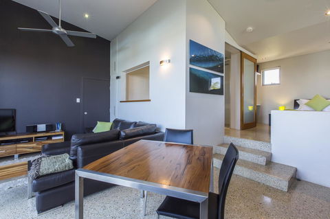 Aquatic Visions Luxury Apartments - Bet 4u 11