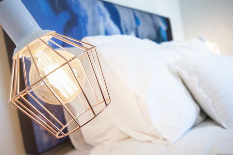 On The Beach Waterfront Apartment - Click Find 10