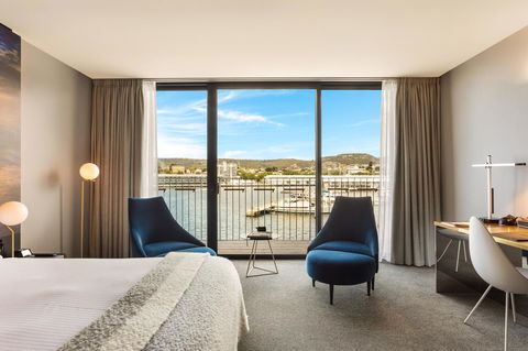 MACq 01 Hotel - Click Find 9