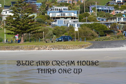 Seascape Beach House - Click Find 25
