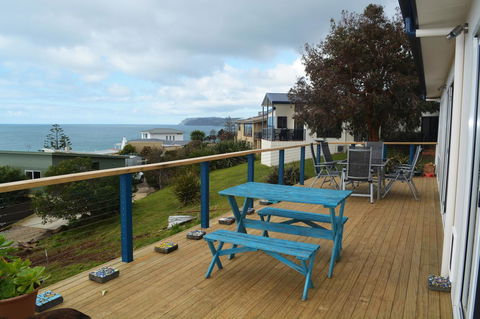 Seascape Beach House - Click Find 24