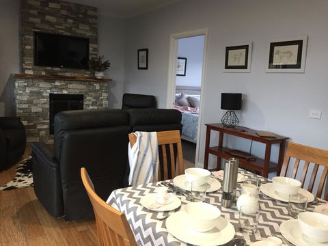 Manna Hill Farm - Click Find 15