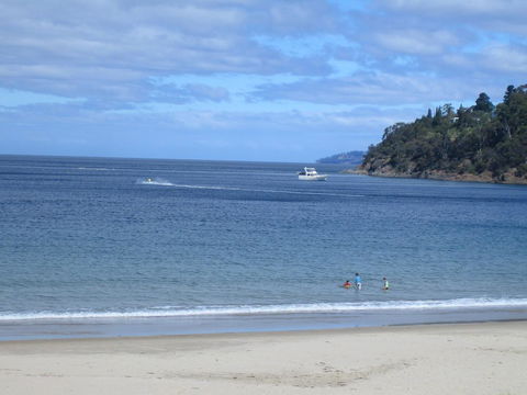 The Ultimate Beach House - Click Find 5