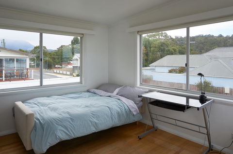 The Ultimate Beach House - Click Find 6