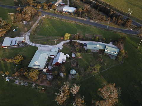Platypus Park Country Retreat - Click Find 0