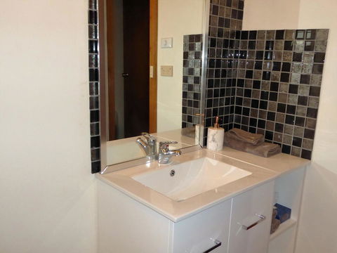 Platypus Park Country Retreat - Click Find 12