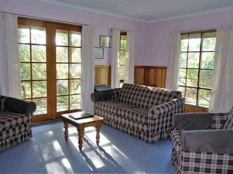 Platypus Park Country Retreat - Click Find 11