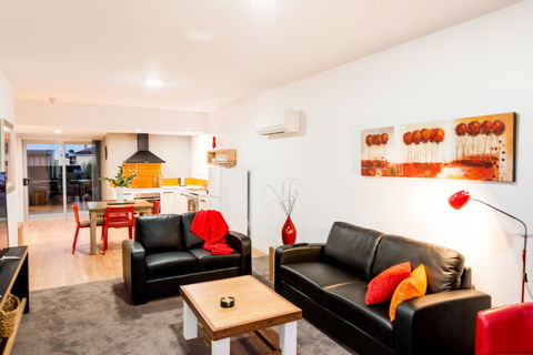 Ulverstone River Edge HolidayApartments - Click Find 14