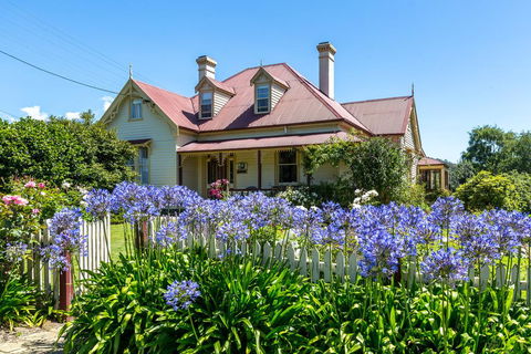 Cambridge House Bed & Breakfast - Click Find 0