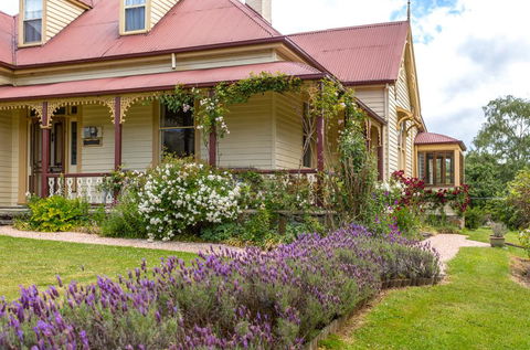 Cambridge House Bed & Breakfast - Click Find 4