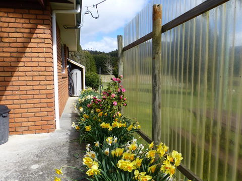 Quamby Pines Chalet - Click Find 20