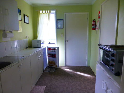 Quamby Pines Chalet - Click Find 6