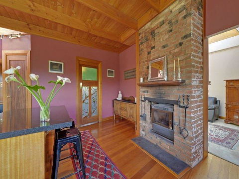 Bridge View Retreat - DBD 33