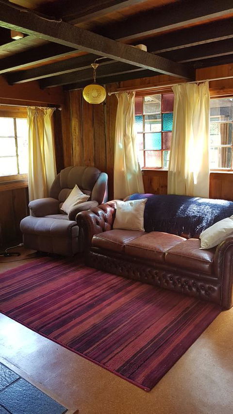 Whispering Hills Retreat - Click Find 7