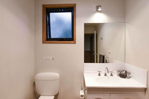 Cradle Mountain Wilderness Village - Click Find 25