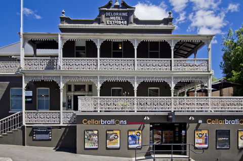 Deloraine Hotel - Click Find 31