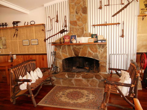 Mountain View Country Inn - Click Find 5