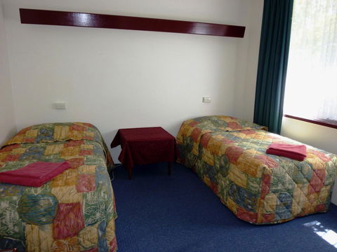 Mountain View Country Inn - Click Find 20