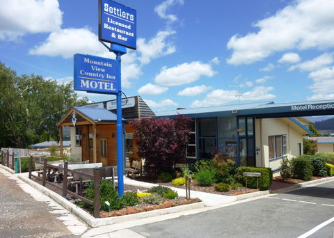 Mountain View Country Inn - Click Find 3