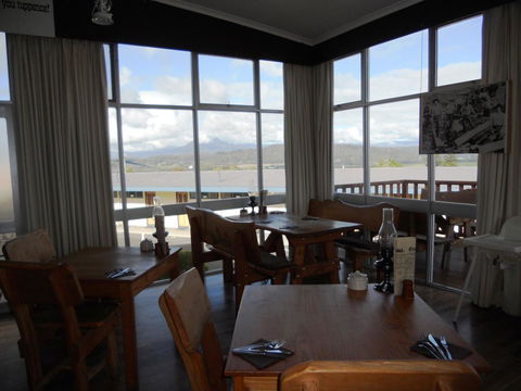 Mountain View Country Inn - Click Find 9
