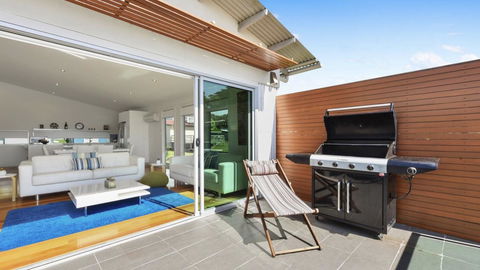 Seas The Day - Seaside Getaway - Click Find 6
