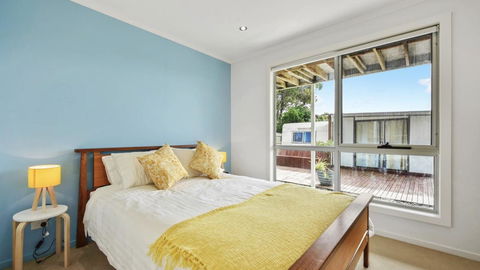 Seas The Day - Seaside Getaway - Click Find 9