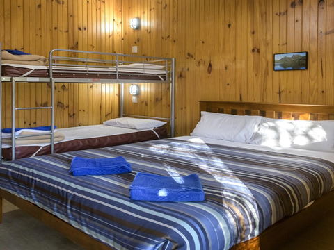 Discovery Parks â€“ Cradle Mountain - Click Find 9
