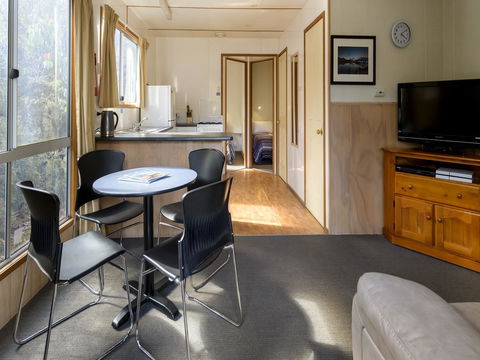 Discovery Parks â€“ Cradle Mountain - Click Find 4
