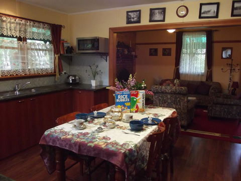 Blue Wren Riverside Cottage - Click Find 19